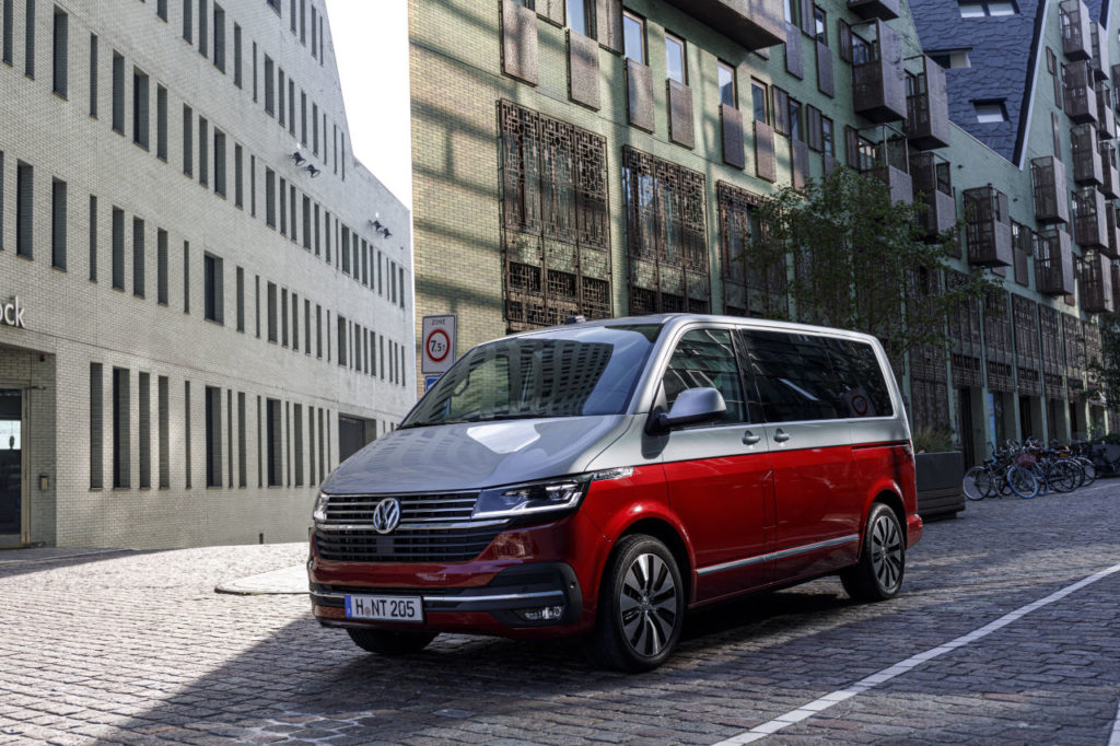 Volkswagen Multivan: tres opciones de equipamiento para el transporte de pasajeros premium